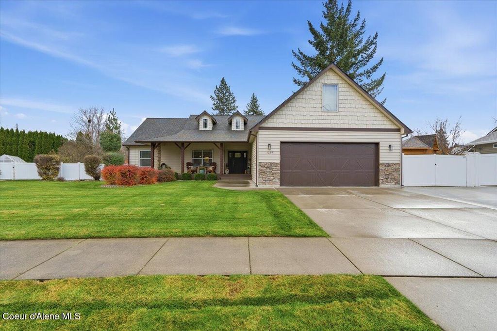 1224 W Bentwood LOOP, Coeur D'alene, ID 83815