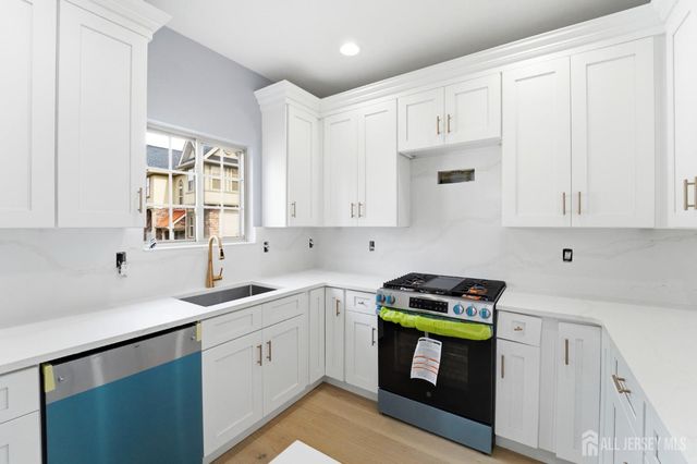 704 Green Lane, Union Twp, NJ 07083