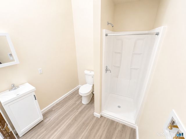 105 Bank Street 1F, Waterbury, CT 06701