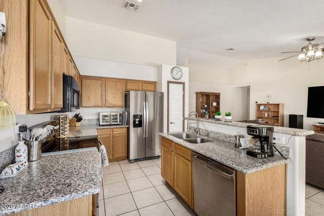 8370 N 88TH Lane, Peoria, AZ 85345