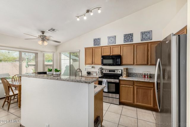 8370 N 88TH Lane, Peoria, AZ 85345