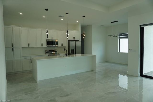 2523 SW 18th AVE, Cape Coral, FL 33914