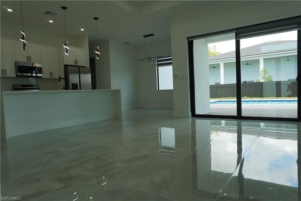Image 12 of property listing at 2523 SW 18th AVE, Cape Coral, FL 33914