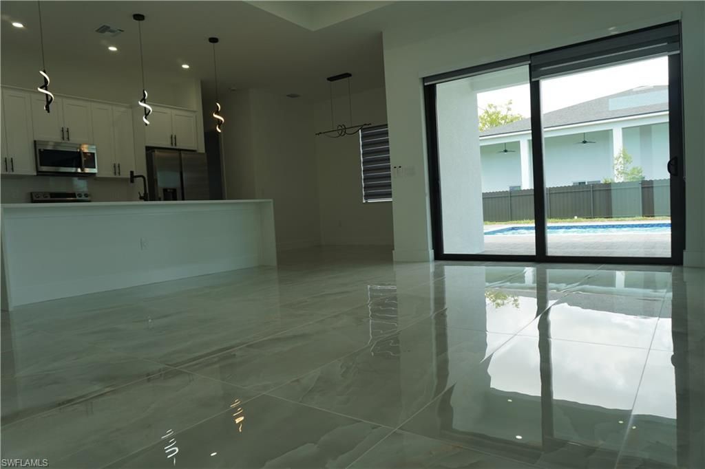 Image 17 of property listing at 2523 SW 18th AVE, Cape Coral, FL 33914