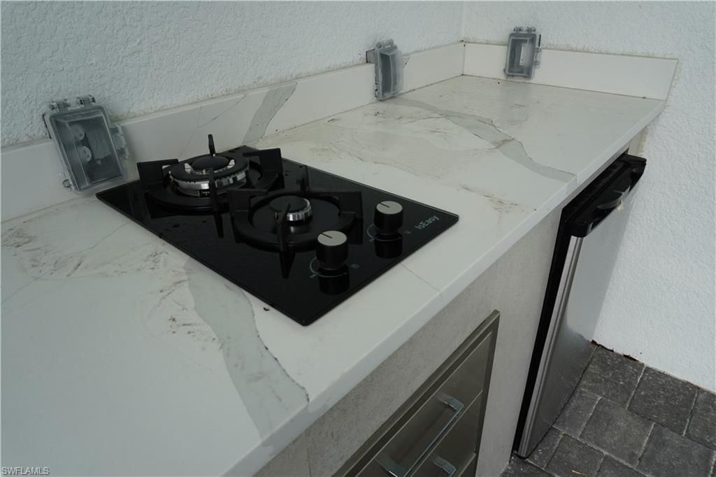 Image 20 of property listing at 2523 SW 18th AVE, Cape Coral, FL 33914