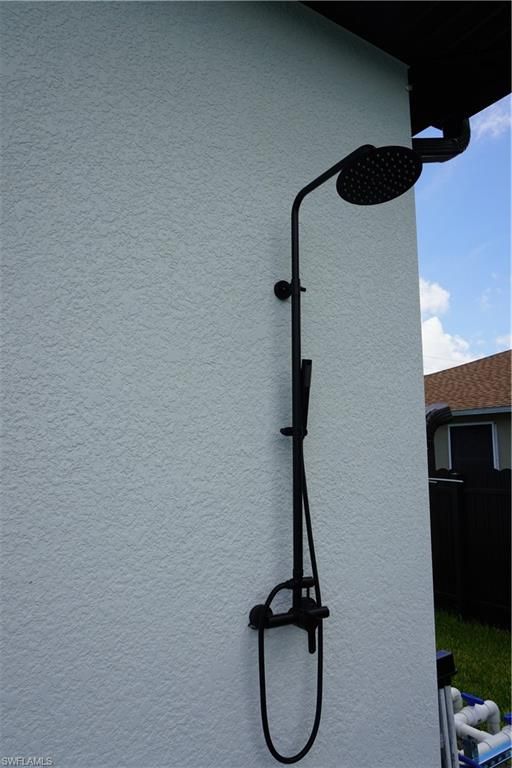 Image 21 of property listing at 2523 SW 18th AVE, Cape Coral, FL 33914