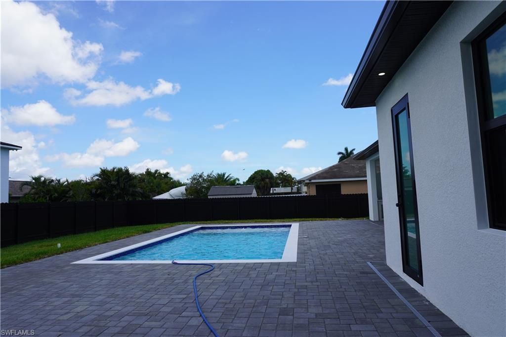 Image 28 of property listing at 2523 SW 18th AVE, Cape Coral, FL 33914