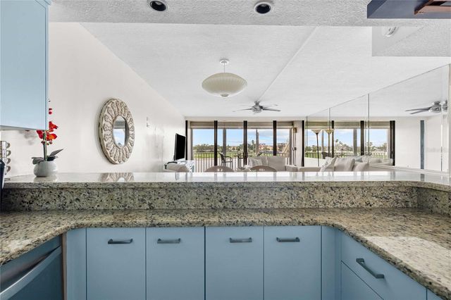 450 TREASURE ISLAND CAUSEWAY 311, St Petersburg, FL 33706