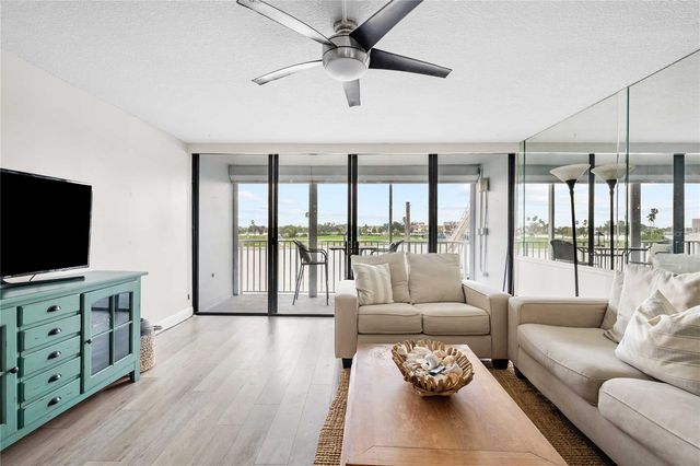 450 TREASURE ISLAND CAUSEWAY 311, St Petersburg, FL 33706
