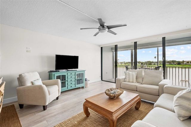 450 TREASURE ISLAND CAUSEWAY 311, St Petersburg, FL 33706