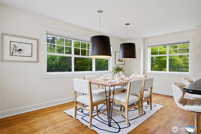 3813 23rd Avenue W, Seattle, WA 98199