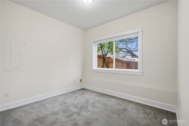 3813 23rd Avenue W, Seattle, WA 98199