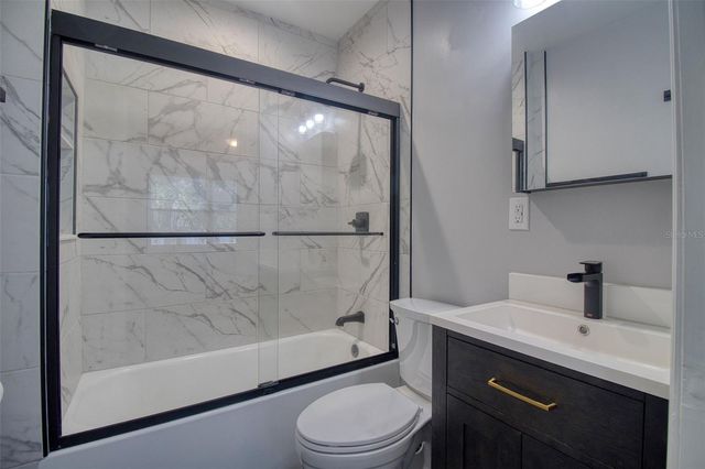 675 16TH AVENUE S 1, St Petersburg, FL 33701