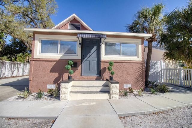 675 16TH AVENUE S 1, St Petersburg, FL 33701