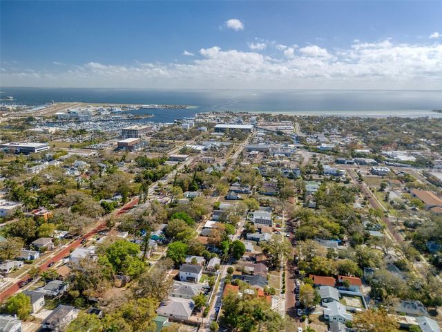 675 16TH AVENUE S 1, St Petersburg, FL 33701