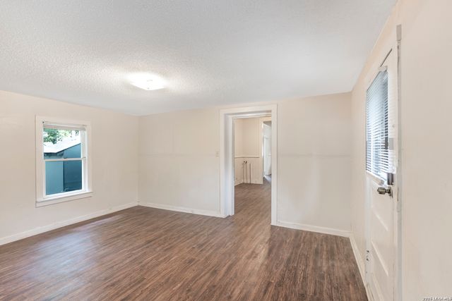 114 SHORT ST, Boerne, TX 78006