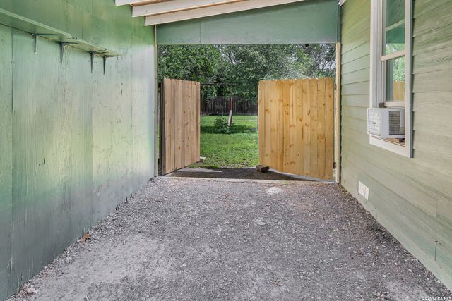 114 SHORT ST, Boerne, TX 78006