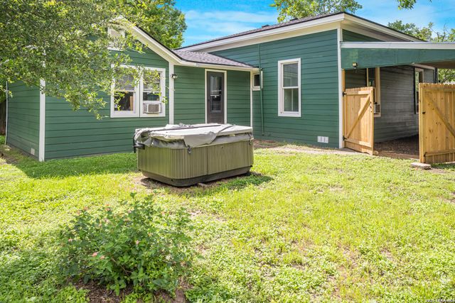 114 SHORT ST, Boerne, TX 78006