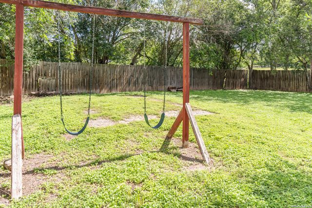 114 SHORT ST, Boerne, TX 78006