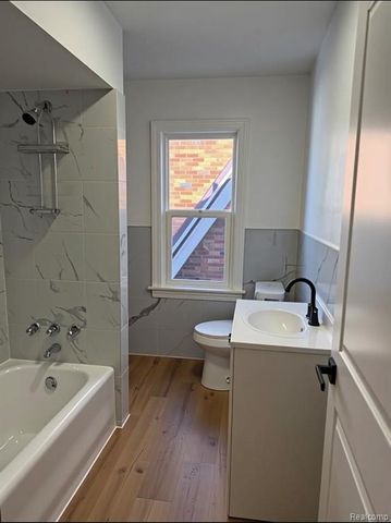 17545 Pennington Drive, Detroit, MI 48221