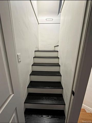 17545 Pennington Drive, Detroit, MI 48221