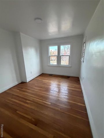 17545 Pennington Drive, Detroit, MI 48221