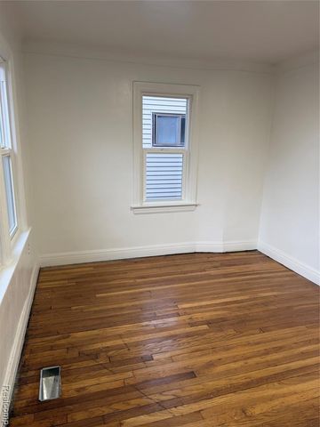 17545 Pennington Drive, Detroit, MI 48221