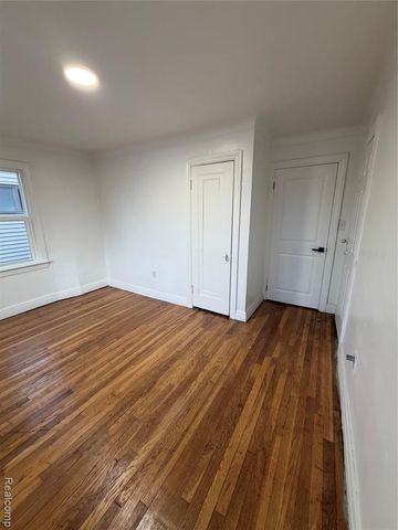 17545 Pennington Drive, Detroit, MI 48221