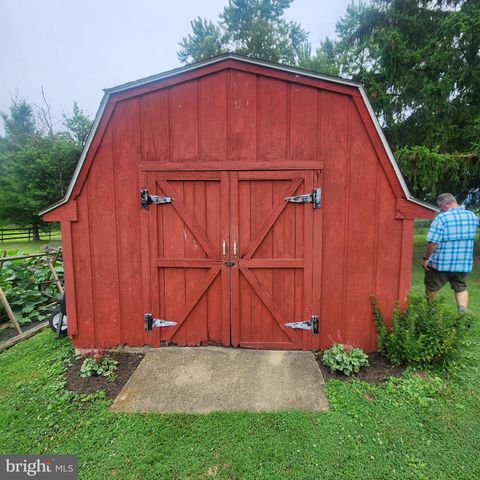 493 CRISWELL DRIVE, Boiling Springs, PA 17007