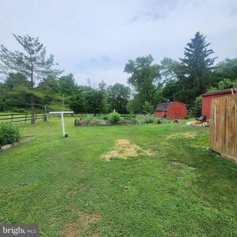 493 CRISWELL DRIVE, Boiling Springs, PA 17007