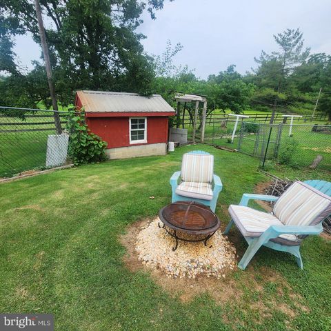 493 CRISWELL DRIVE, Boiling Springs, PA 17007