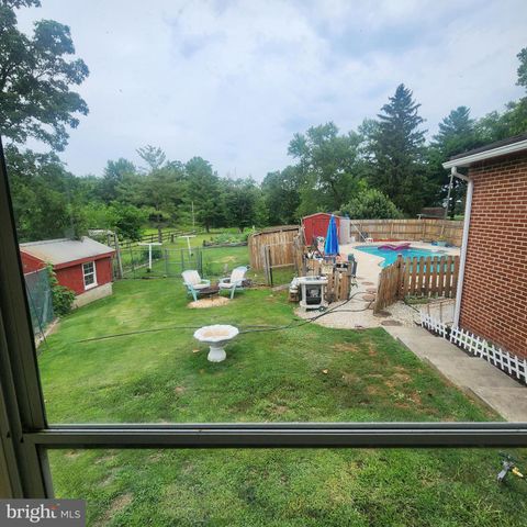 493 CRISWELL DRIVE, Boiling Springs, PA 17007