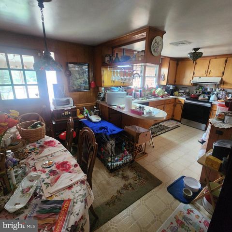 493 CRISWELL DRIVE, Boiling Springs, PA 17007