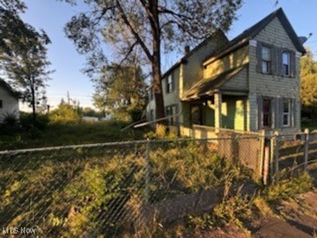 9411 Beacon Avenue, Cleveland, OH 44105