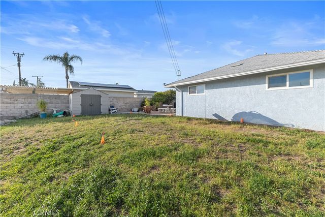 1189 Mesa Verde, San Bernardino, CA 92404