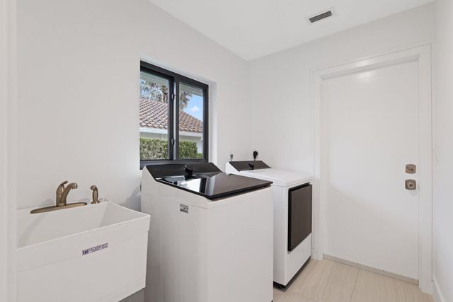 20195 Back 9 Drive, Boca Raton, FL 33498