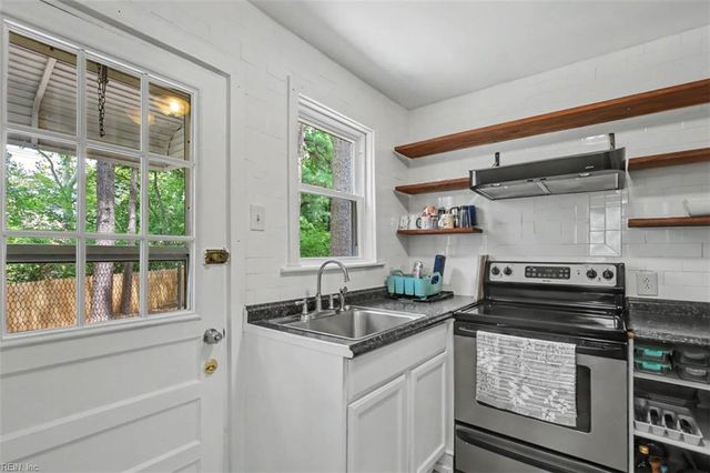 3347 Clark CIR, Norfolk, VA 23509