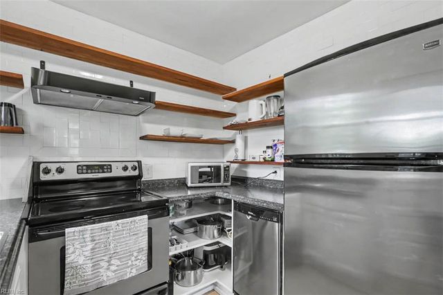 3347 Clark CIR, Norfolk, VA 23509