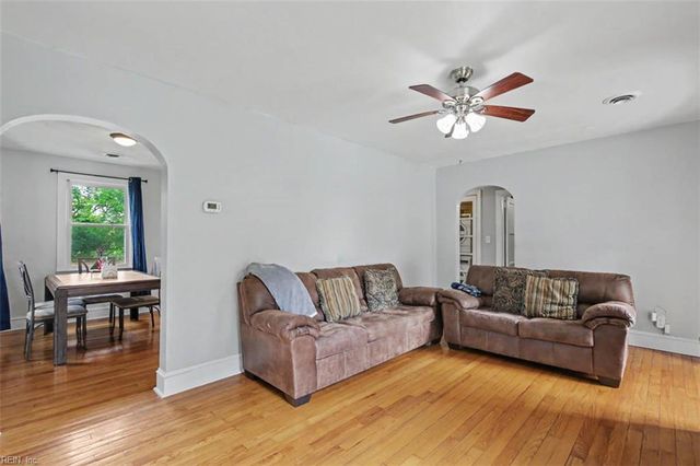 3347 Clark CIR, Norfolk, VA 23509