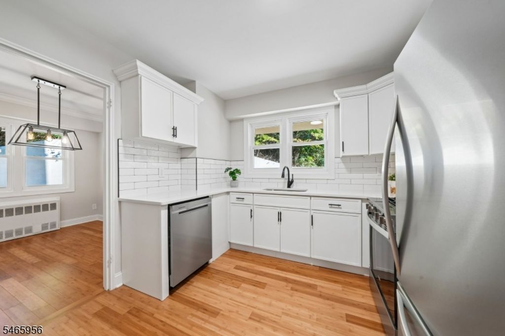 415 Claremont Ave 1G, Montclair Twp., NJ 07042 — exterior