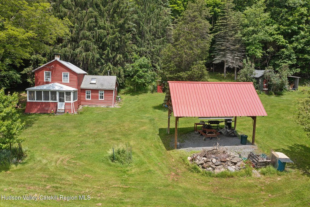 490 Ecker Hollow Road, Schoharie, NY 12157