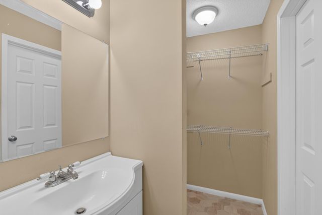 14358 Fairway Drive, Eden Prairie, MN 55344