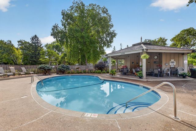 14358 Fairway Drive, Eden Prairie, MN 55344