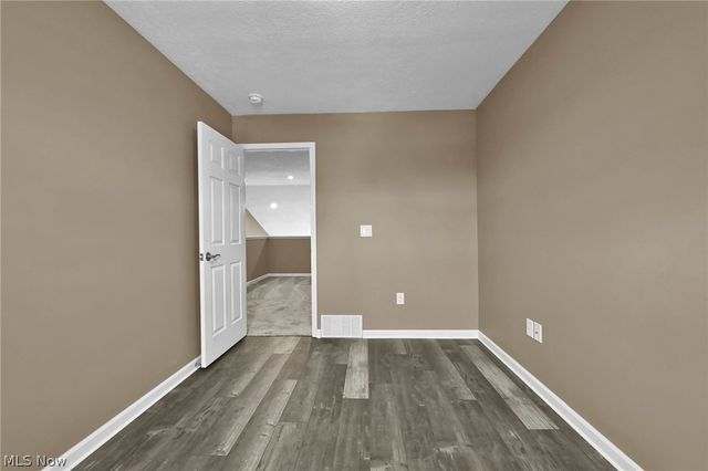 1390 Mussel Shoals Drive, Brunswick, OH 44212