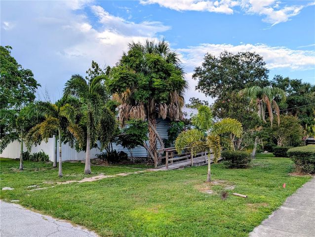 2915 W BALLAST POINT BOULEVARD, Tampa, FL 33611