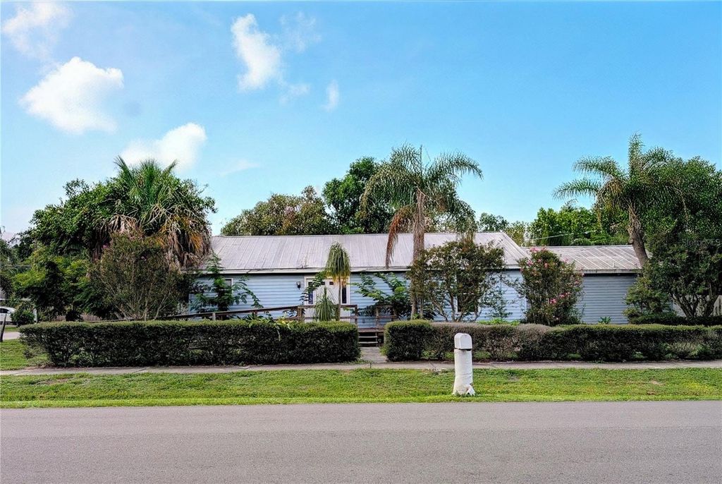 2915 W BALLAST POINT BOULEVARD, Tampa, FL 33611