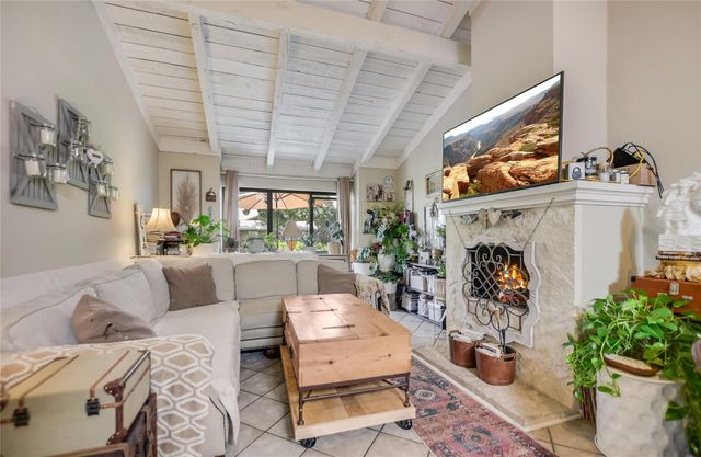 207 Hi CIR N 112, Horseshoe Bay, TX 78657