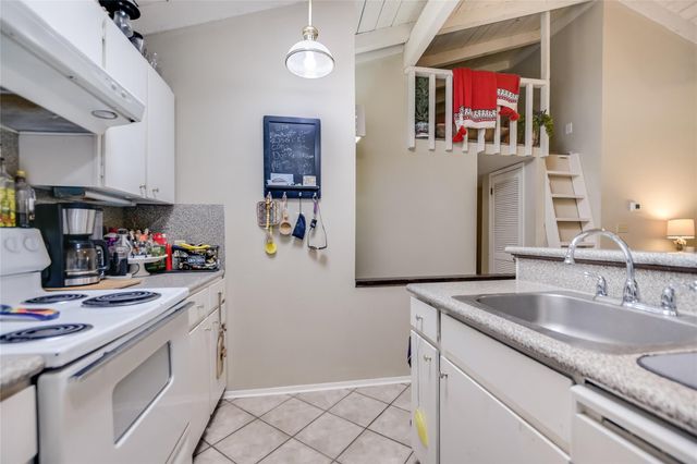 207 Hi CIR N 112, Horseshoe Bay, TX 78657