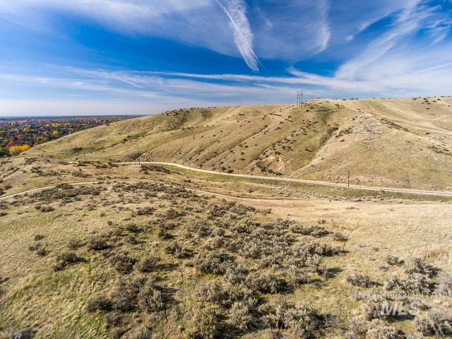 8560 N Lost Sage Lane, Boise, ID 83714