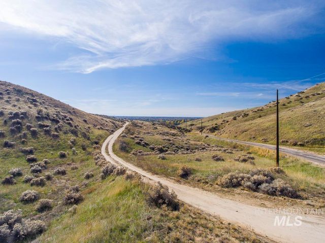 8560 N Lost Sage Lane, Boise, ID 83714